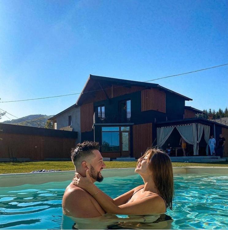Mishelter Villa Migovo Luaran gambar