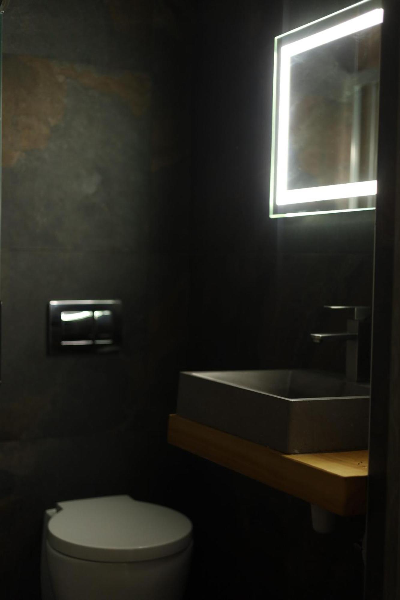 Mishelter Villa Migovo Luaran gambar