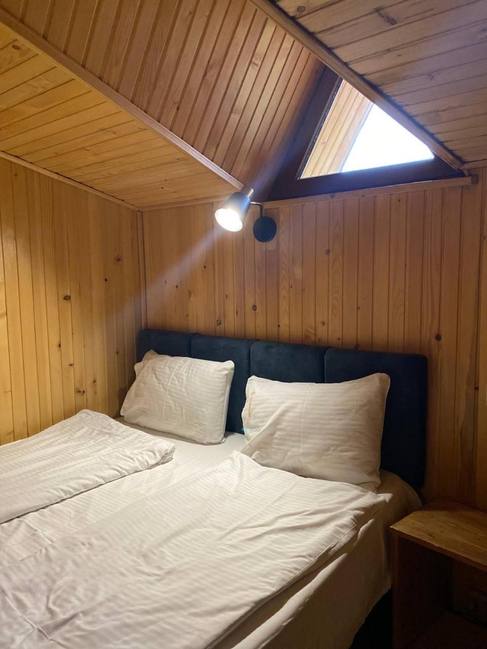 Mishelter Villa Migovo Luaran gambar